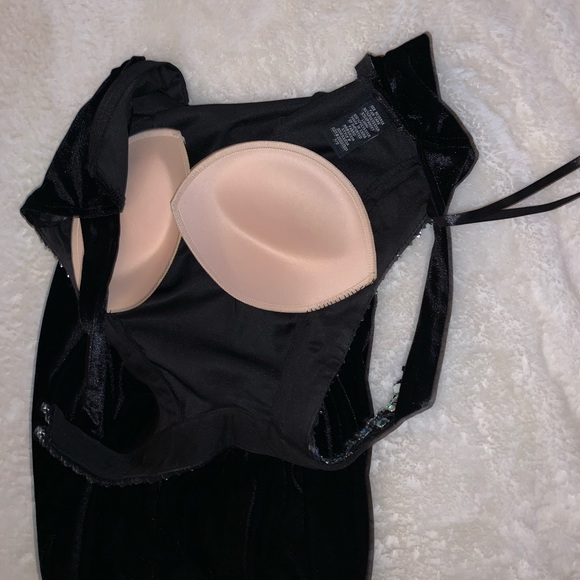 little black dress - Picture 2 of 3